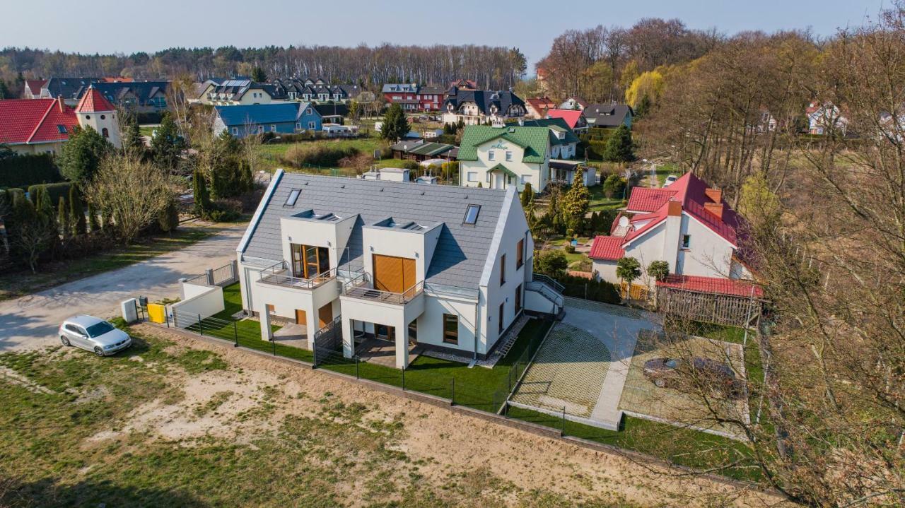 Apartament z ogródkiem Trzęsacz Exterior foto